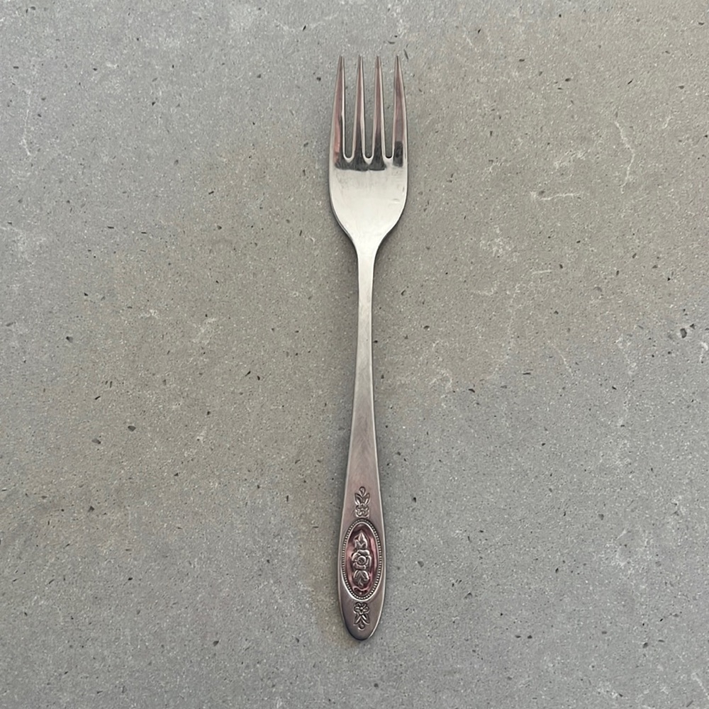 Oneida deluxe stainless. Salad fork